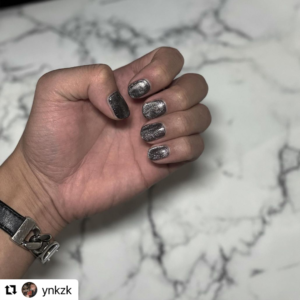 雪景色のような神秘的❄︎#マグネットネイル 💅